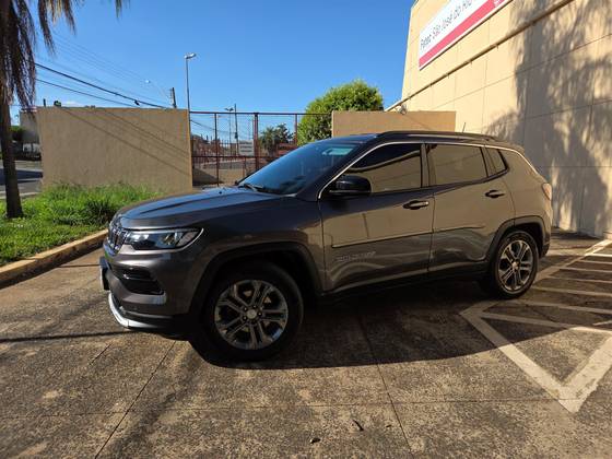 JEEP COMPASS 1.3 T270 TURBO FLEX LONGITUDE AT6 JEEP COMPASS 1.3 T270 TURBO FLEX LONGITUDE AT6